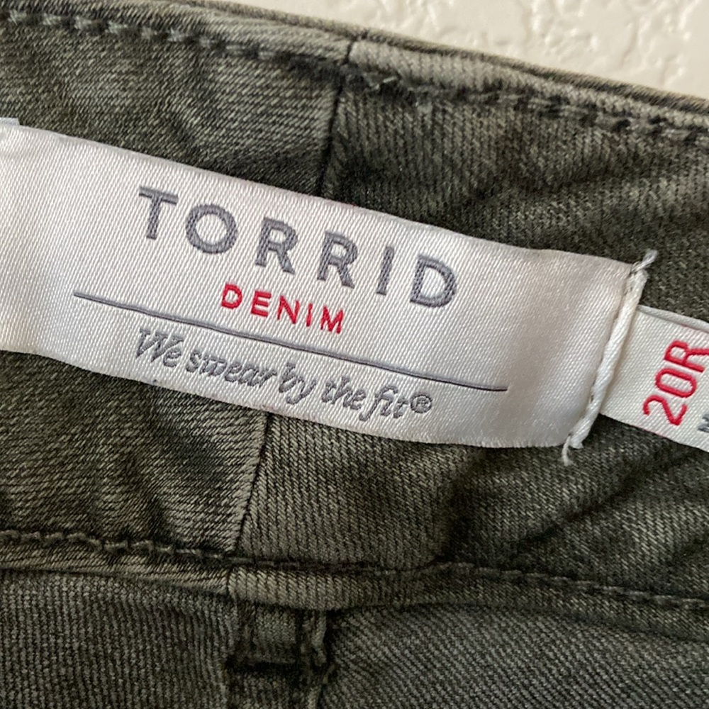 Plus size olive colored denim jeans from Torrid. - Picture 2 of 4